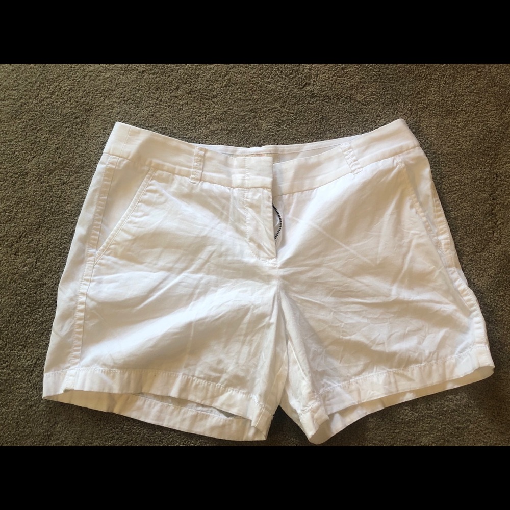 J Crew Women’s 5” length white chino shorts size 6